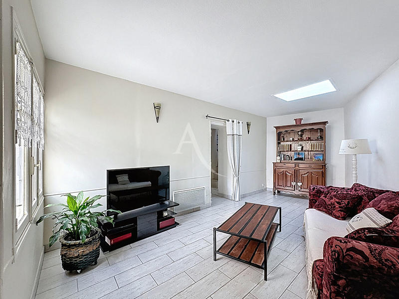 Maison - 102 m² - 5 pièces