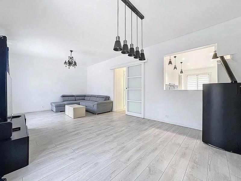 Maison - 120 m² - 6 pièces