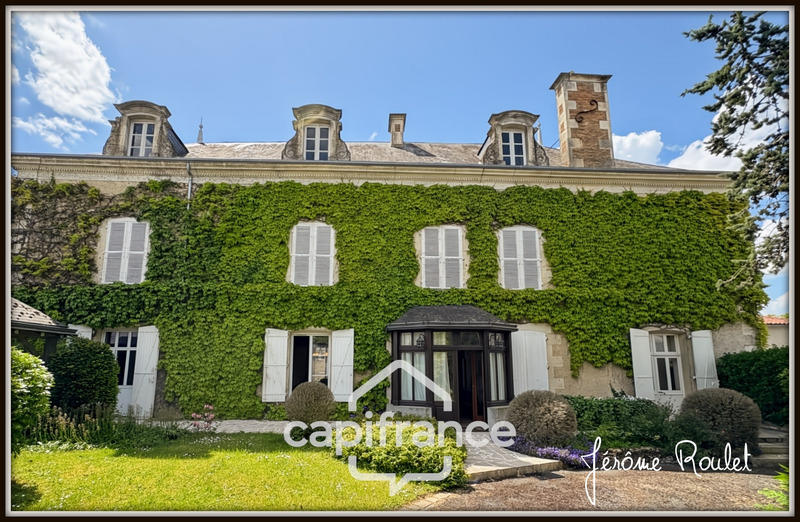 Maison en pierre - 221 m² - 8 pièces