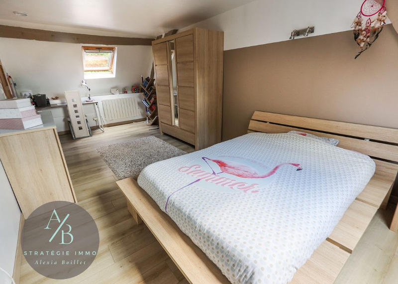 Maison - 310 m² - 9 pièces