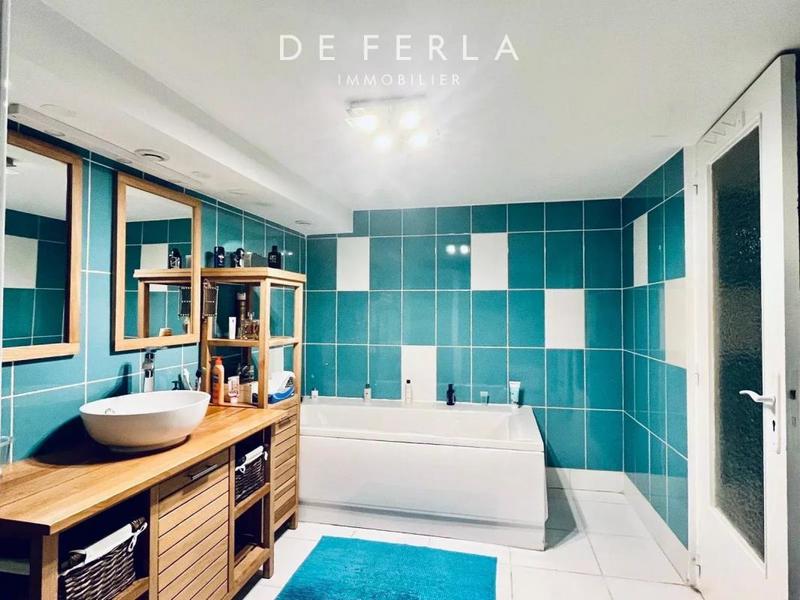 Maison - 105 m² - 6 pièces