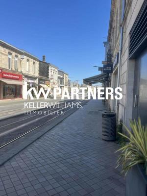 Local commercial - 254 m²