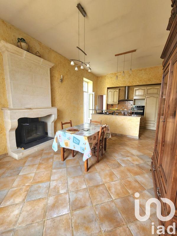 Maison - 200 m² - 6 pièces