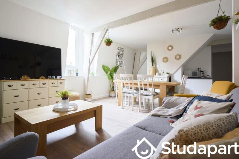 Chambre - 11 m² - 1 pièce