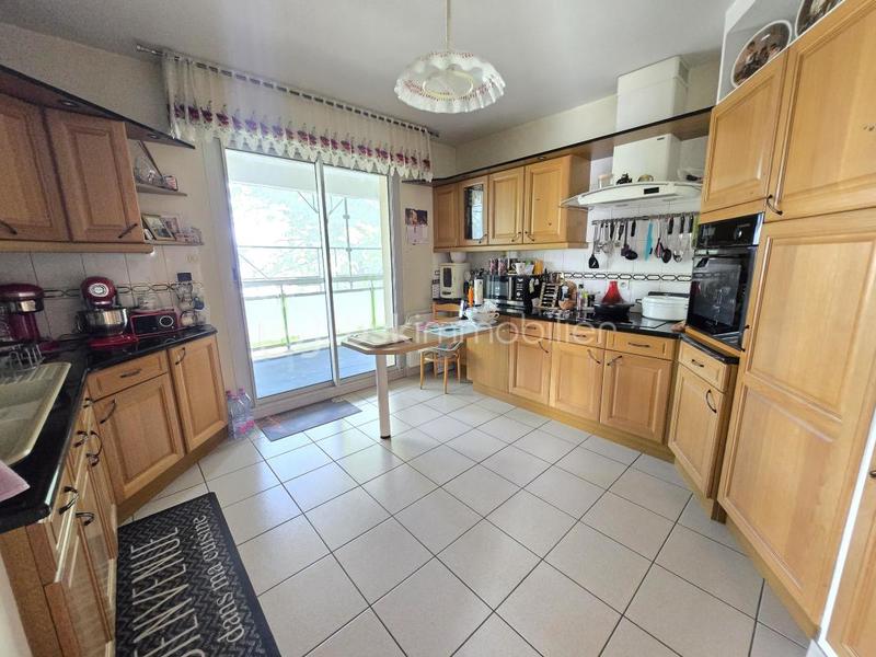 Appartement - 152 m² - 5 pièces