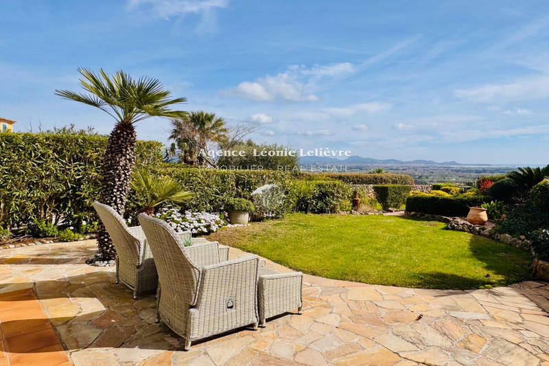 Maison - 102 m² - 4 pièces