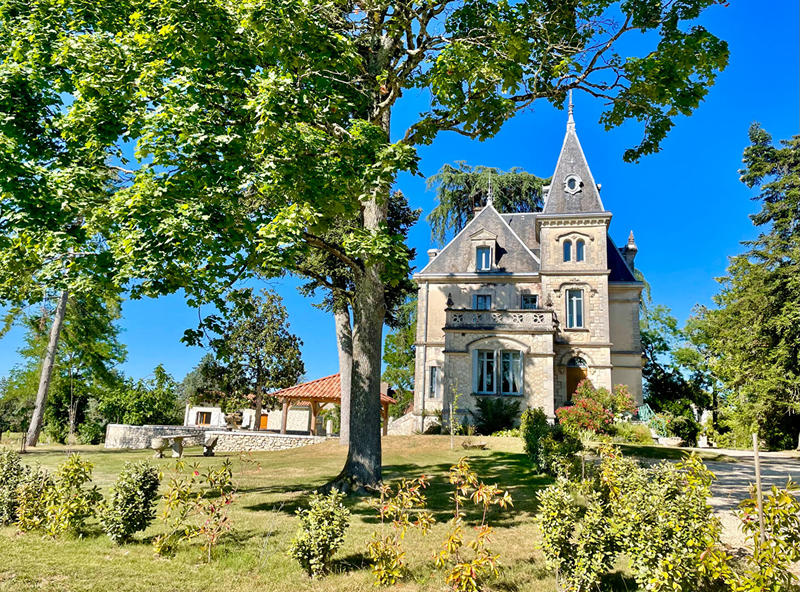 Demeure - 400 m² - 10 pièces