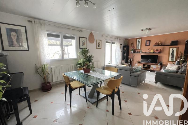 Maison - 93 m² - 5 pièces