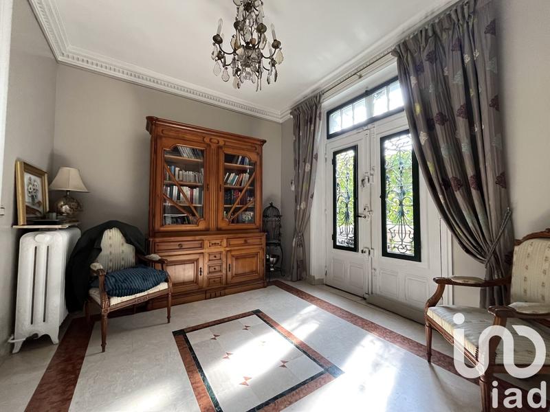 Maison - 200 m² - 6 pièces