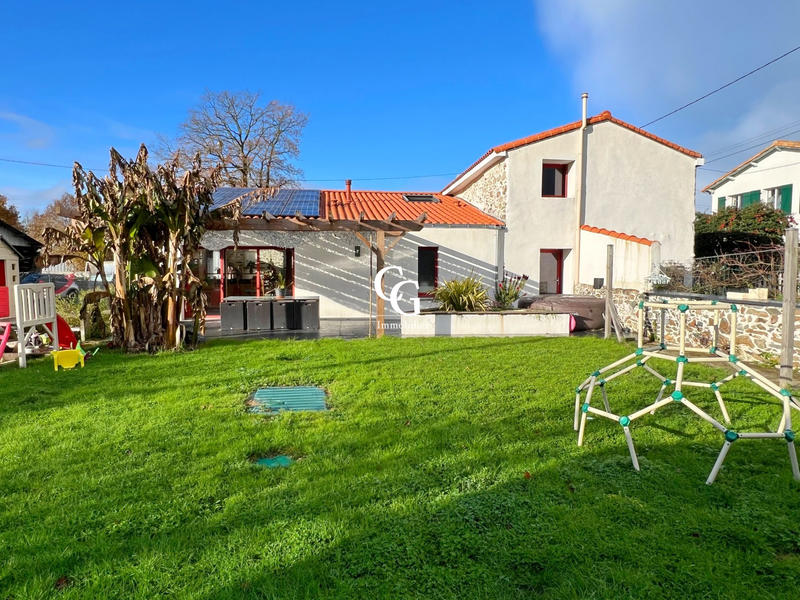 Maison - 145 m² - 5 pièces