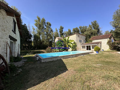 Moulin - 322 m² - 10 pièces