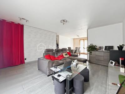 Maison - 76 m² - 4 pièces