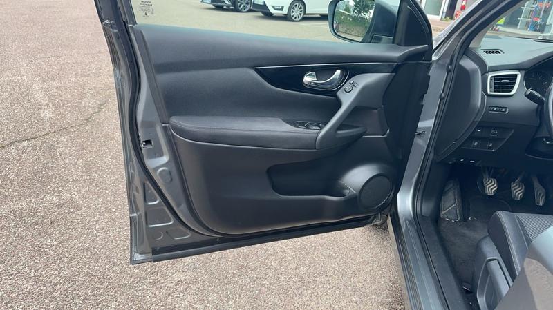 Nissan Qashqai 1.2 Dig-T 115 n-Connecta