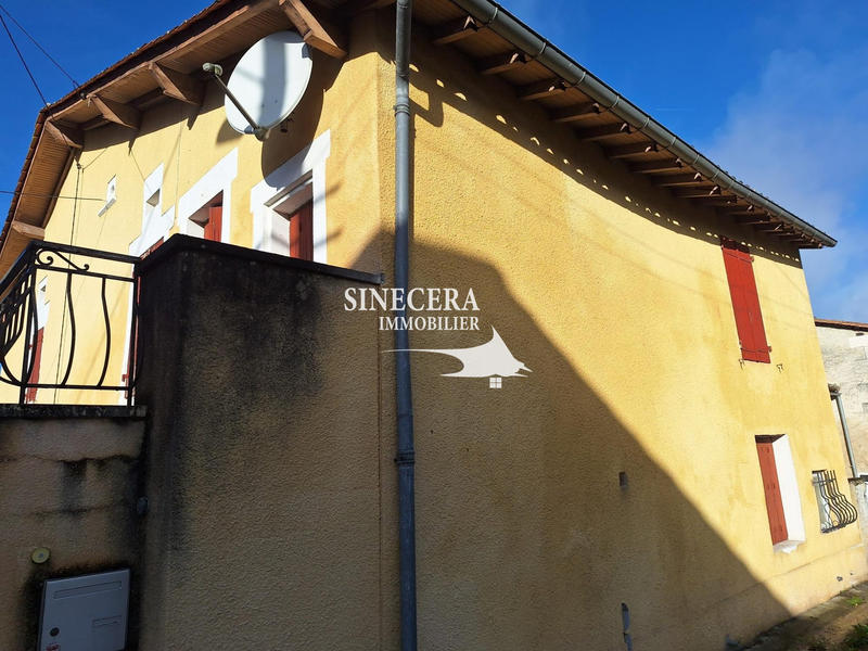 Maison - 90 m² - 6 pièces