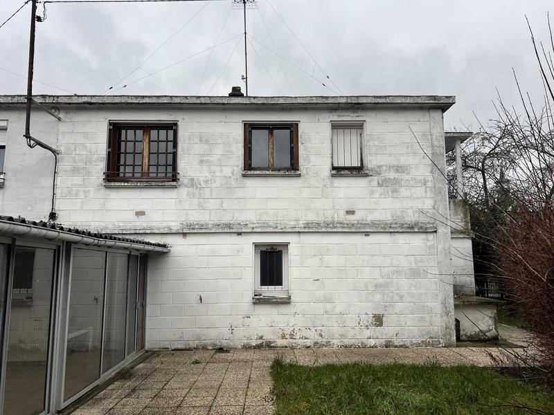 Maison - 80 m² - 5 pièces