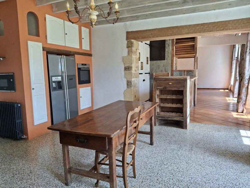 Maison traditionnelle - 216 m² - 5 pièces