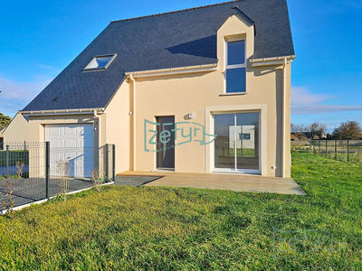 Maison traditionnelle - 105 m² - 6 pièces