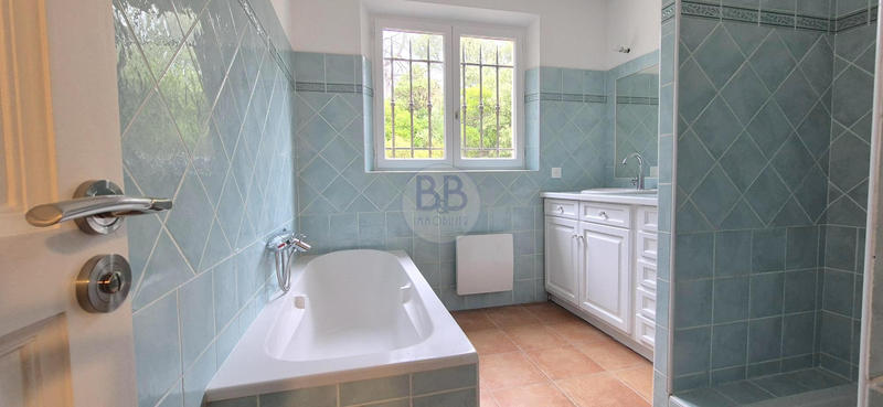 Villa - 140 m² - 4 pièces