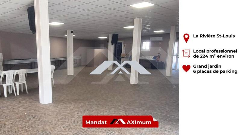 Services - 224 m²