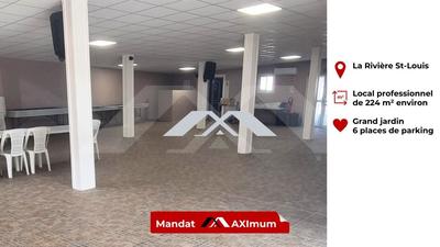 Services - 224 m²