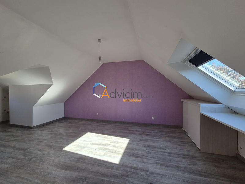 Maison - 93 m² - 4 pièces