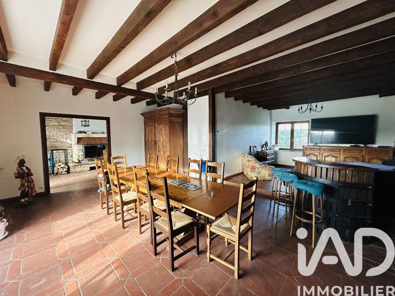 Maison - 232 m² - 9 pièces