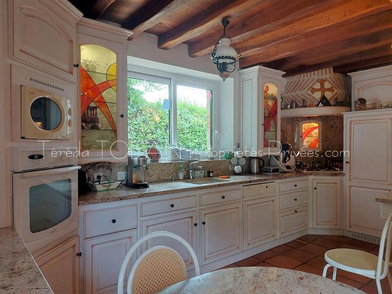 Maison - 201 m² - 6 pièces