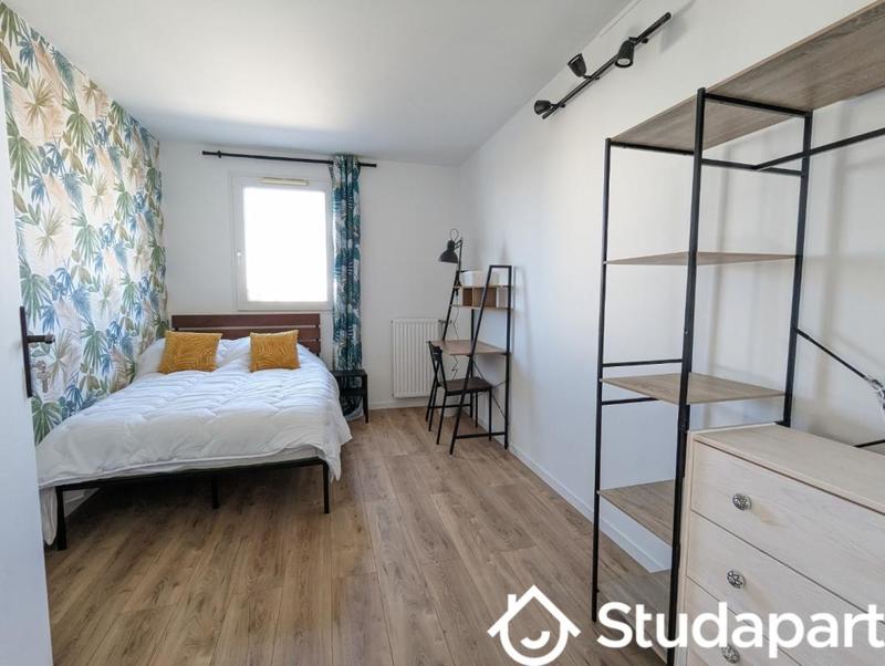 Chambre - 10 m² - 1 pièce