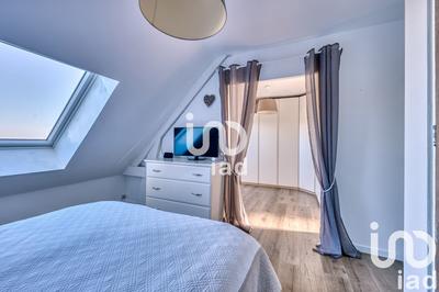 Maison - 237 m² - 8 pièces