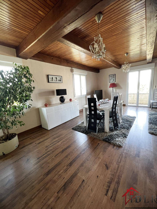 Propriété - 230 m² - 7 pièces