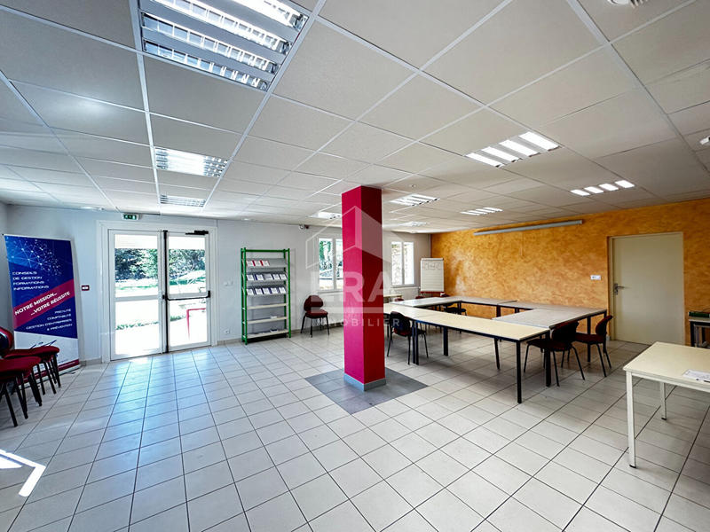 Maison - 358 m² - 7 pièces