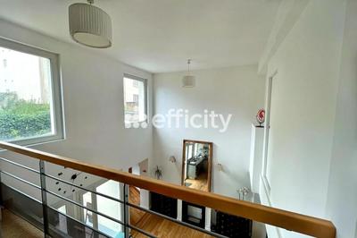 Maison - 167 m² - 8 pièces