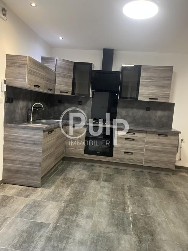 Maison de ville - 87 m² - 4 pièces