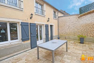 Maison de village - 130 m² - 6 pièces