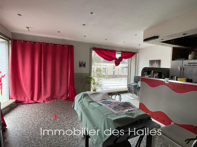 Maison - 219 m² - 9 pièces