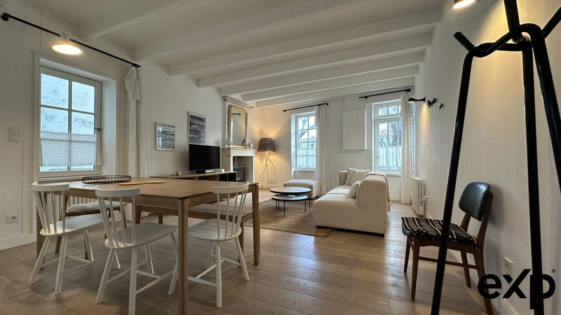 Maison traditionnelle - 110 m² - 5 pièces