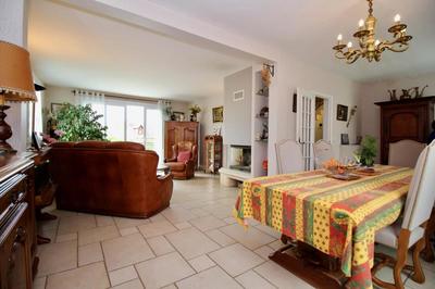 Maison - 183 m² - 6 pièces