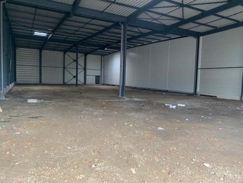 Local d'activité / Entrepôt - 916 m²