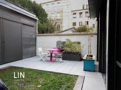 Appartement - 90 m² - 4 pièces