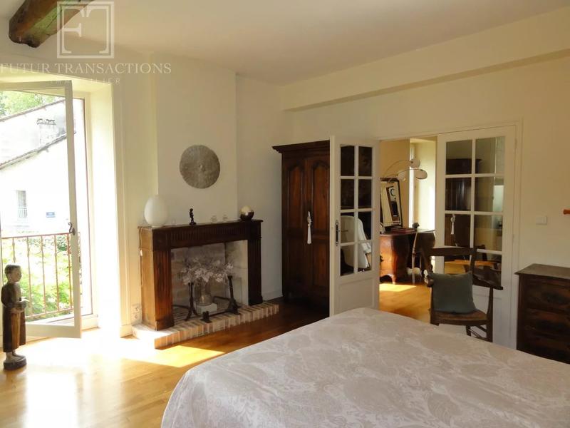 Maison de village - 180 m² - 6 pièces