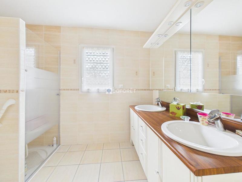 Maison - 155 m² - 6 pièces