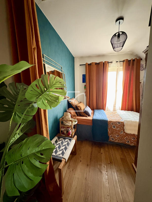 Maison - 200 m² - 8 pièces