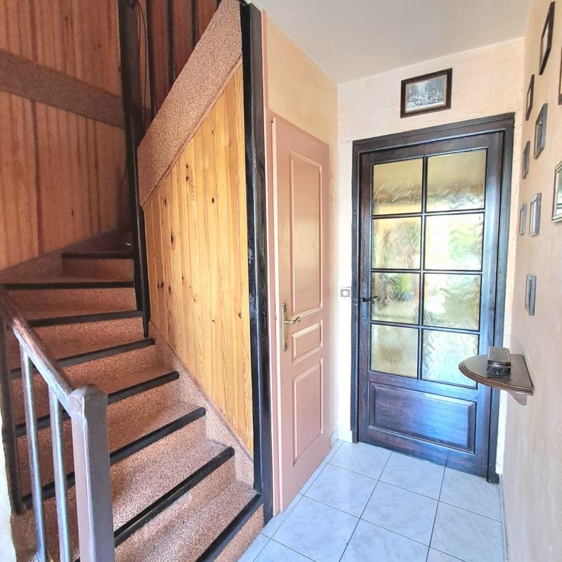 Maison - 96 m² - 5 pièces