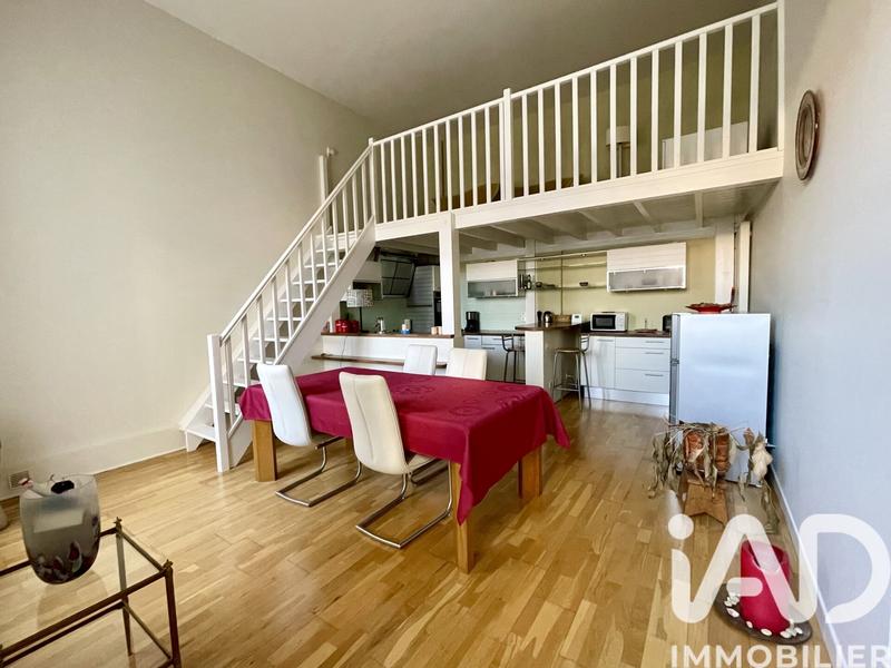 Appartement - 98 m² - 3 pièces