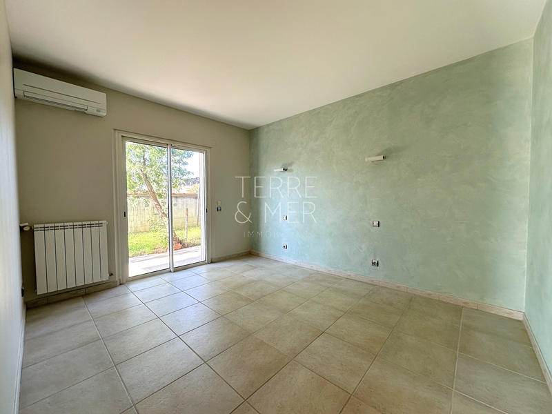 Maison - 180 m² - 6 pièces