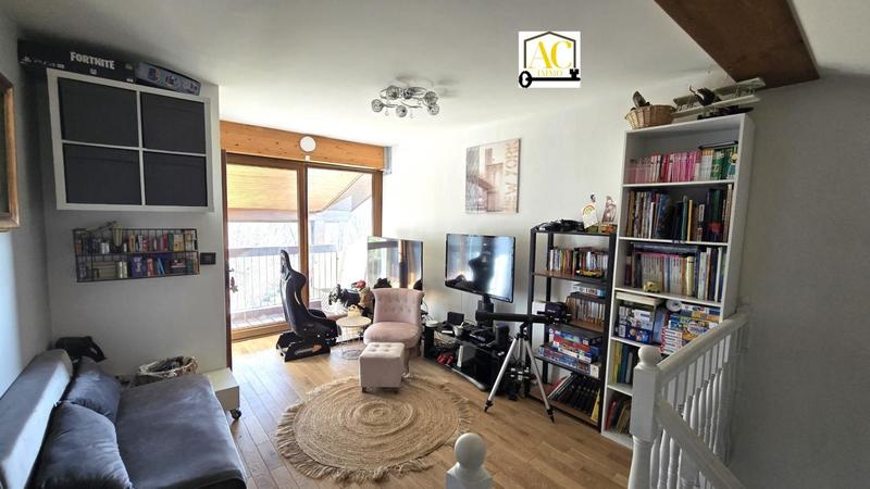 Duplex - 144 m² - 5 pièces