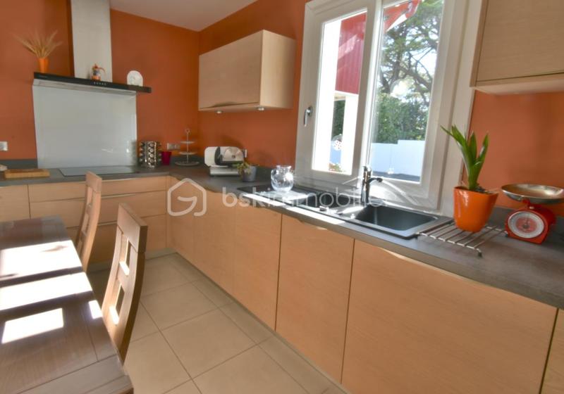 Maison - 215 m² - 7 pièces