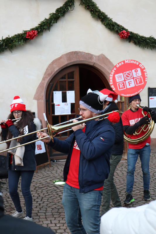 Concert déambulatoire de Noël - Fanfare de l'école de Mines de Paris