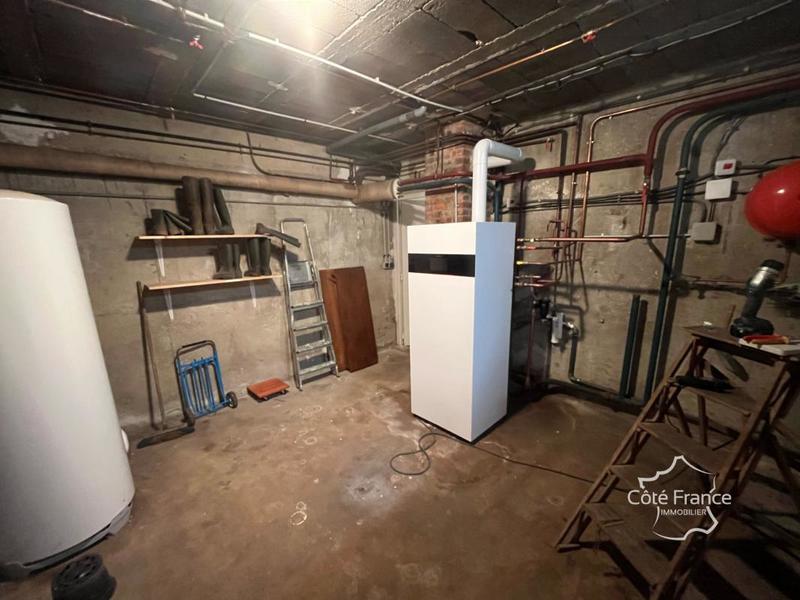 Propriété - 236 m² - 8 pièces