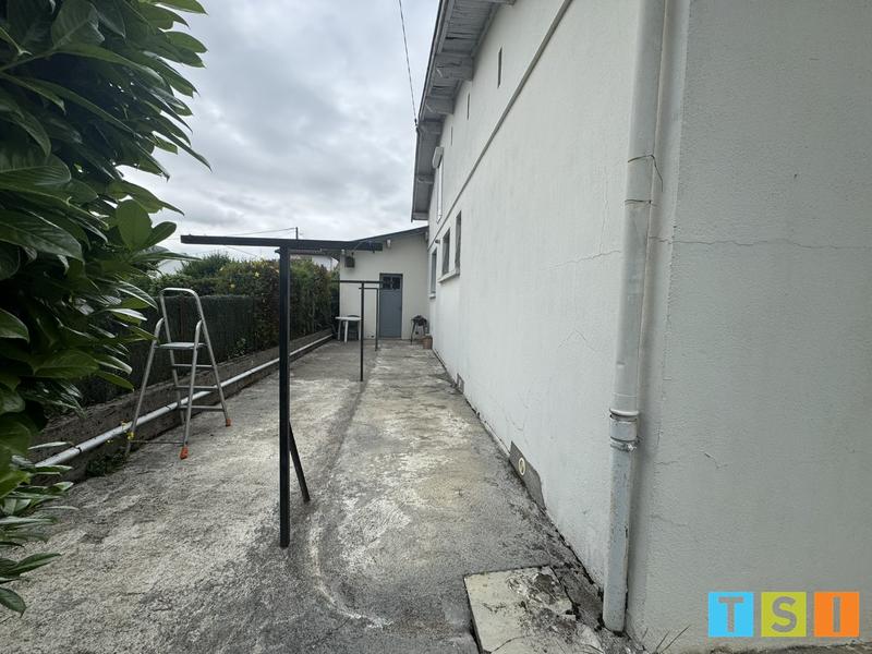 Maison - 95 m² - 5 pièces